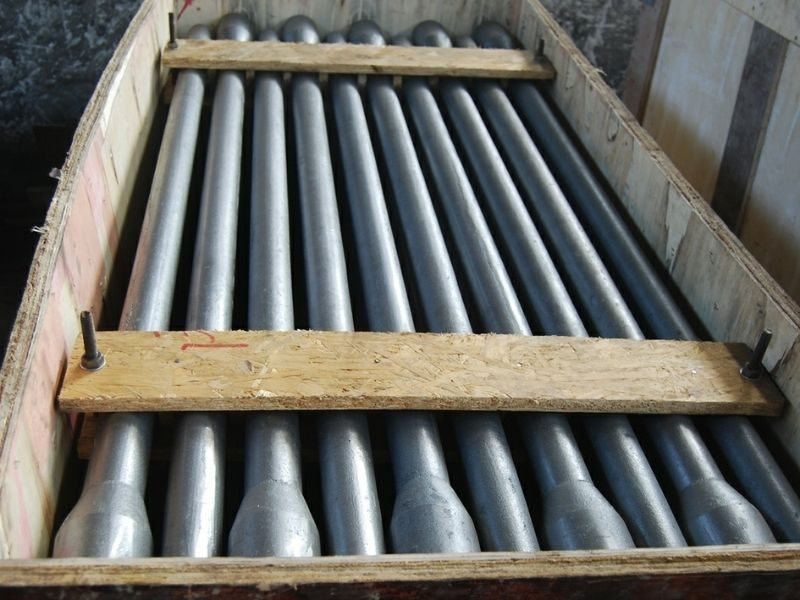 แอโนด High-Silicon Cast Iron แบบแท่งตันสำหรับ compact groundbed