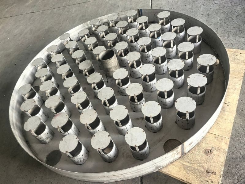 Trough Tray Liquid Distributor สำหรับ Packed Column ในงานกลั่น